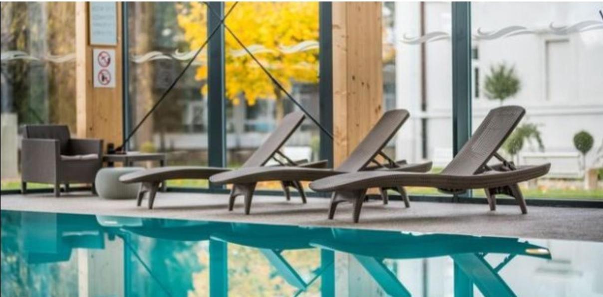Apartmany Centro & Jacuzzi Piest'any Exteriör bild