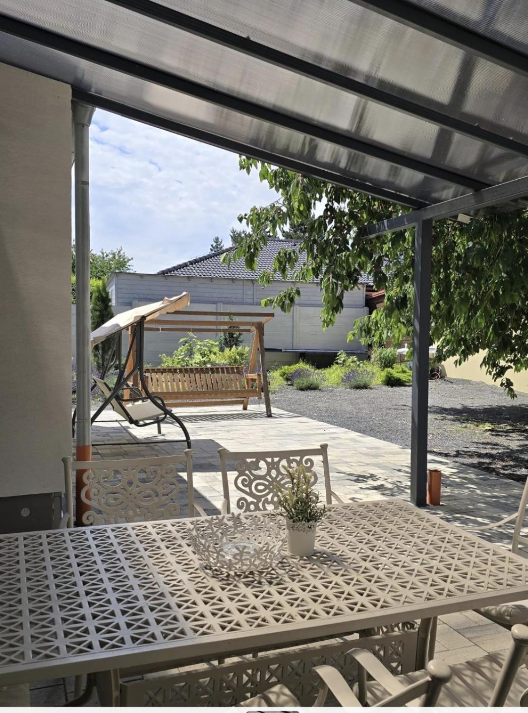 Apartmany Centro & Jacuzzi Piest'any Exteriör bild