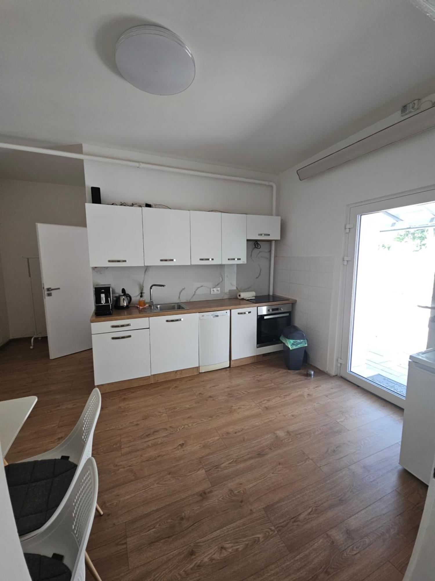 Apartmany Centro & Jacuzzi Piest'any Exteriör bild